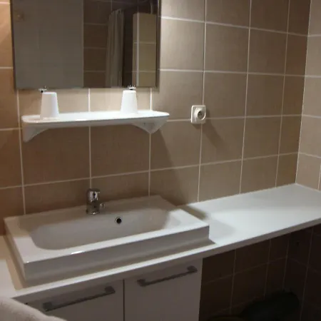 Hotel Au Petit Languedoc Отель