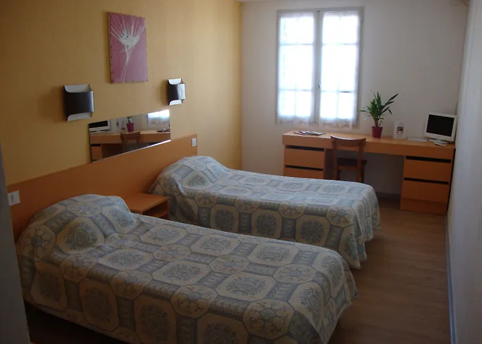 Hotel Hotel Au Petit Languedoc 2*