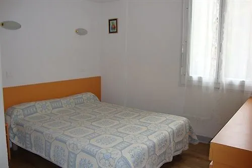 Hotel Au Petit Languedoc Hotel 2*