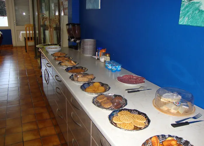 Hotel Au Petit Languedoc 2*