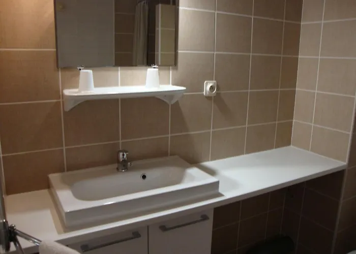 Au Petit Languedoc Hotel