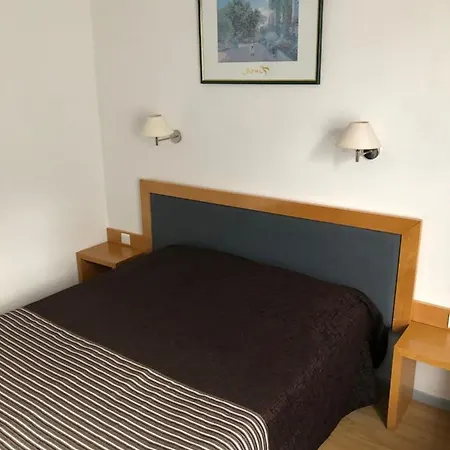 Au Petit Languedoc ホテル